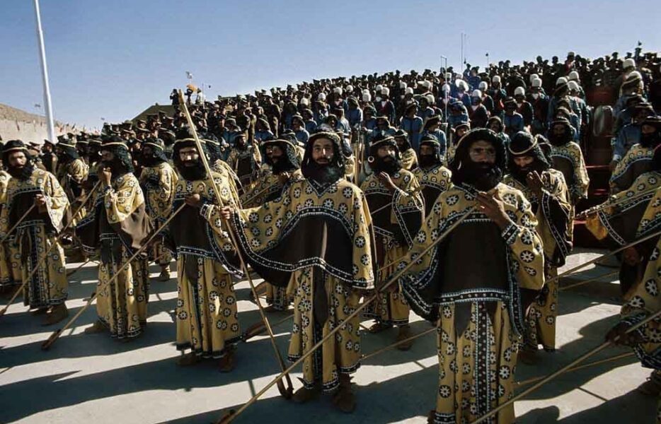 پشت پرده جشن‌های ۲۵۰۰ ساله شاهنشاهی