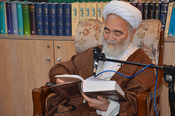 متن کامل «مستند سعادتمندان» در شرح حال آیت‌الله عبدالقائم شوشتری